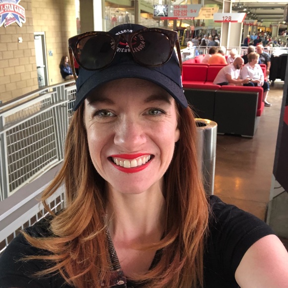 Meet your Posher, Abby - Picture 1 of 1